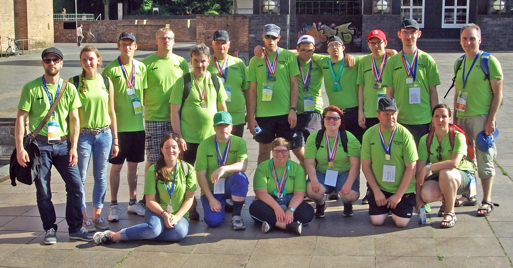 Gruppenfoto der Special Olympics-Delegation der Westeifel Werke