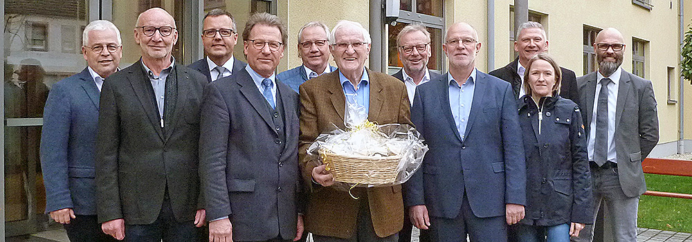 Verwaltungsrat und Geschäftsführung der Westeifel Werke verabschieden Karl-Heinz Thommes